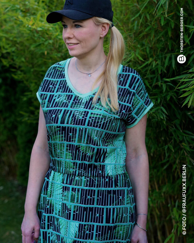 Allover SUMMER VIBES "Type" | Jersey | Grün – Bild 4