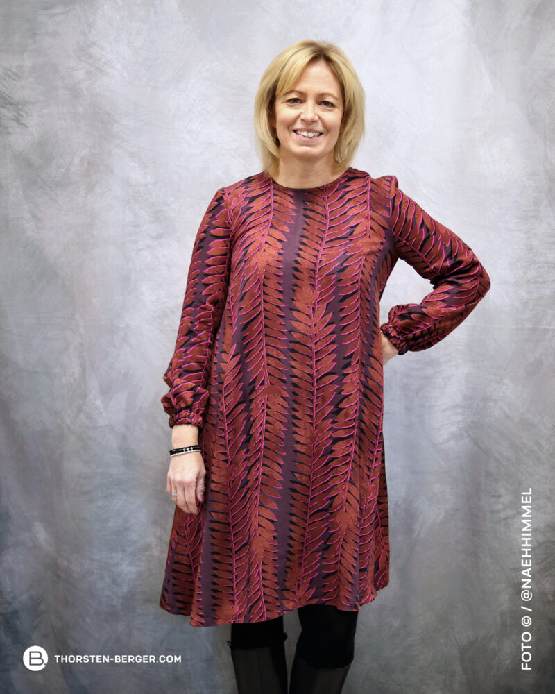 Allover "LEAF STAMPS RANKEN" | Viskose | Terracotta Pink – Bild 3