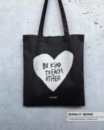BAUMWOLLTASCHE "BE KIND" / BLACK